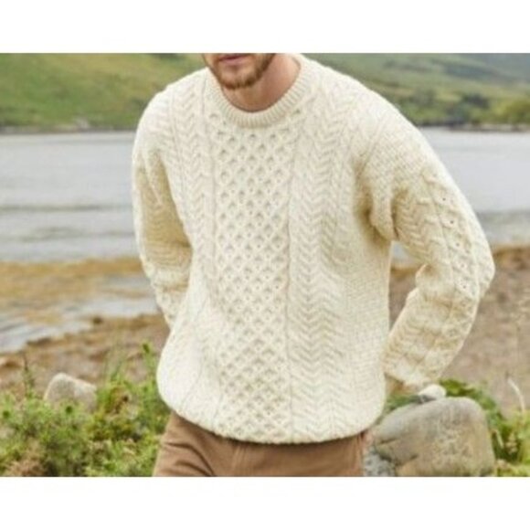 Carraig Donn Ireland Wool Fisherman Sweater Crew Neck Aran in Ivory Size Large - Picture 1 of 9